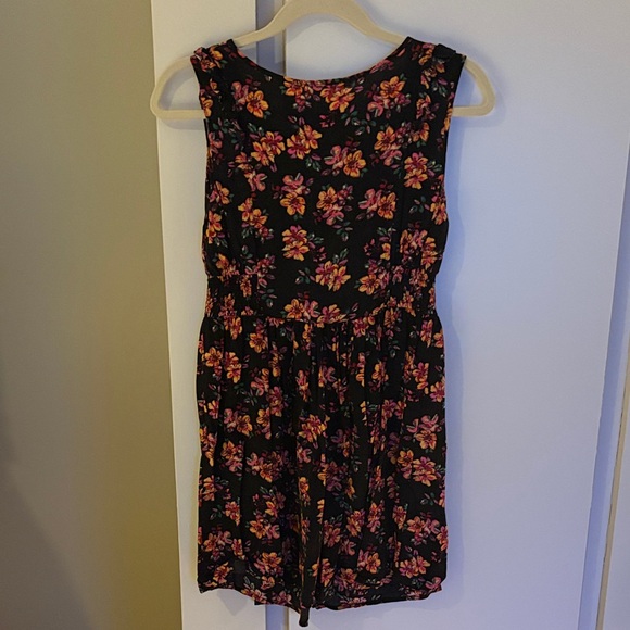 Charlotte Russe Vibrant Floral Dress - Picture 3 of 3